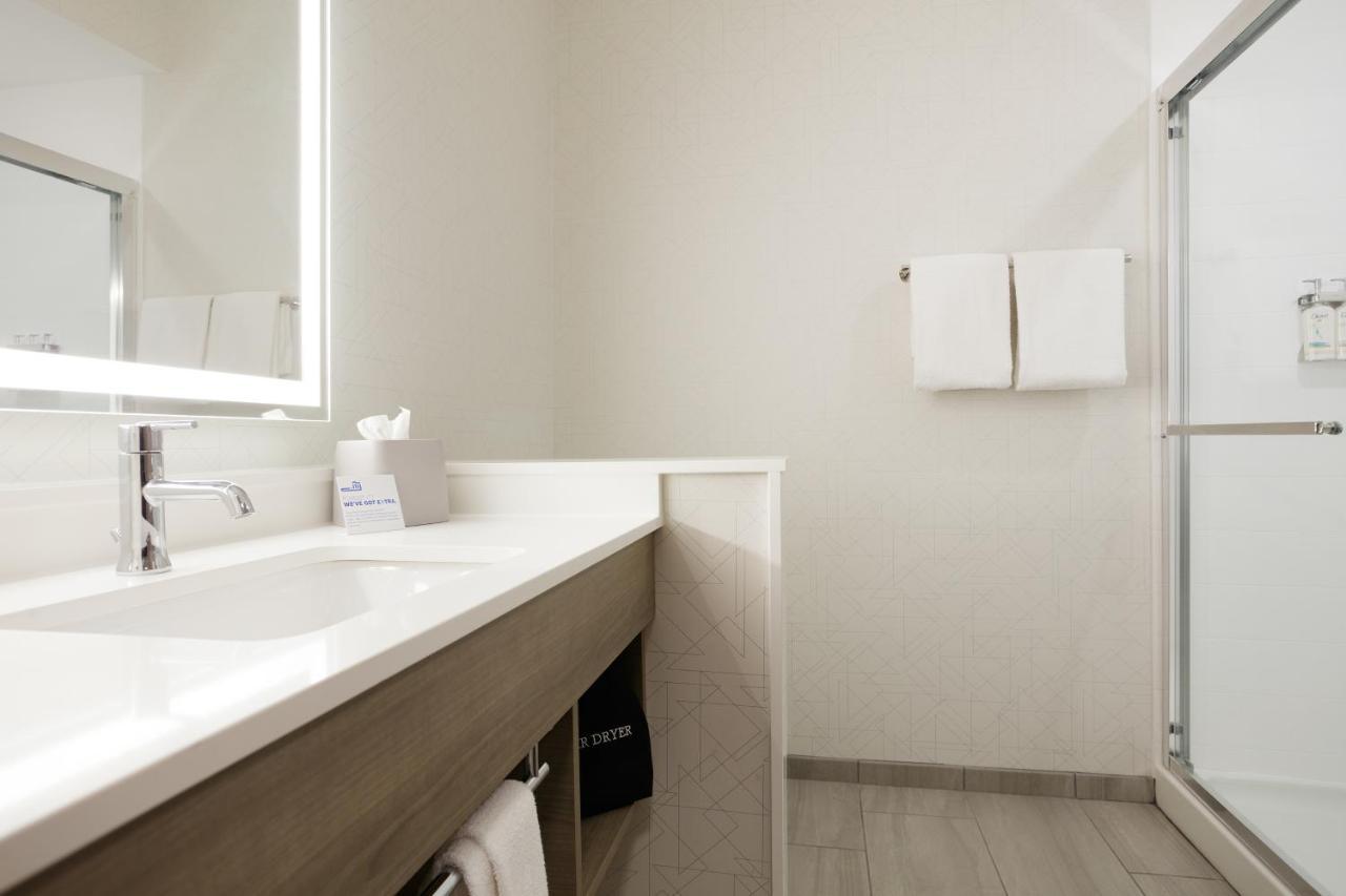 Holiday Inn Express Fremont By Ihg Exteriér fotografie